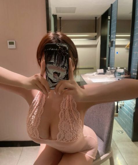 奈奈美岬被老人中出在线播放_720在线观看
