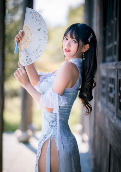 性感的女保姆_免费高清在线观看
