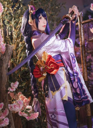 交换工作漂亮的女性员工_高清电影完整版