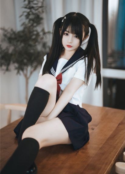 年轻漂亮的女老板完整版免费观看_720BD在线观看