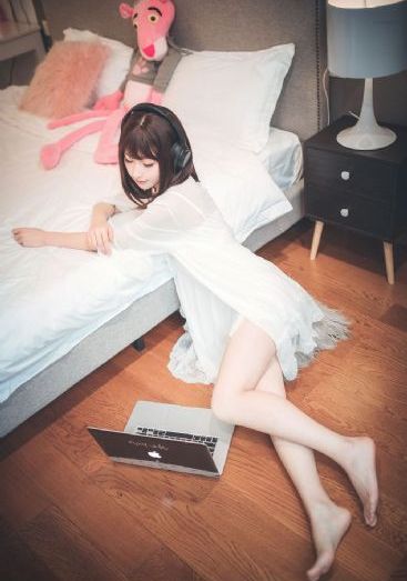 《他在逆光中告白》免费观看_剧情片免费播放